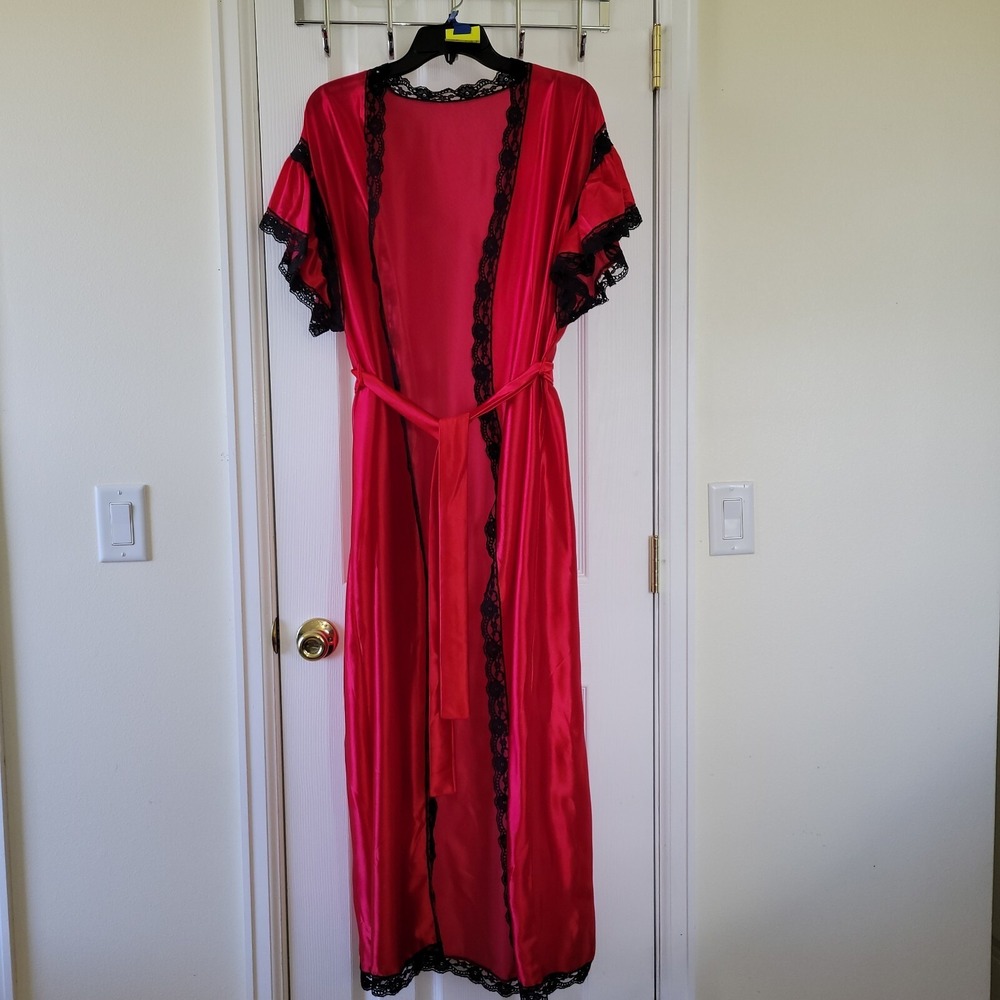 Red Satin Robe M‎ Black Lace Trim Long Ruffle Sleeve Open Front Sash Vintage